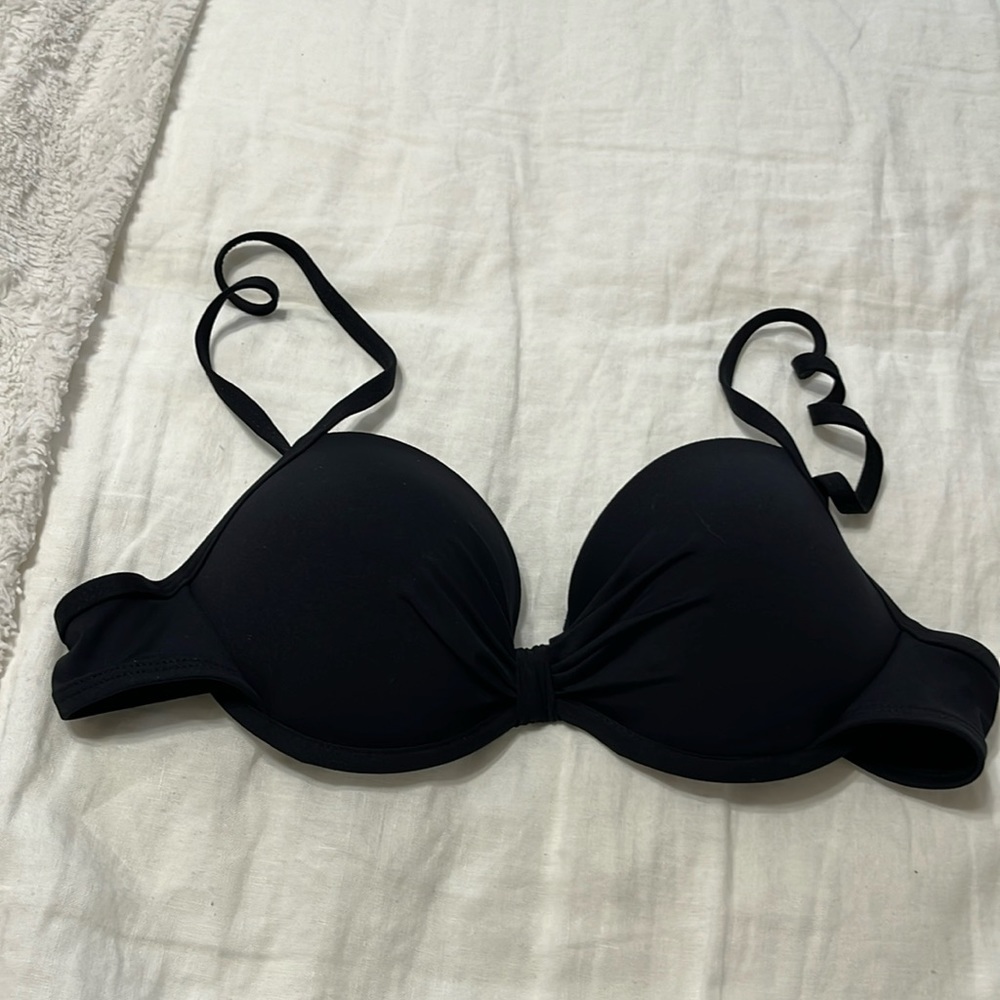 Apt. 9 black bathing suit top size 8 (fits a 34B)